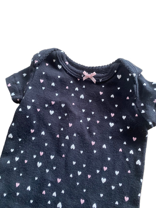 Carter’s | Black Onesie with Hearts | NB